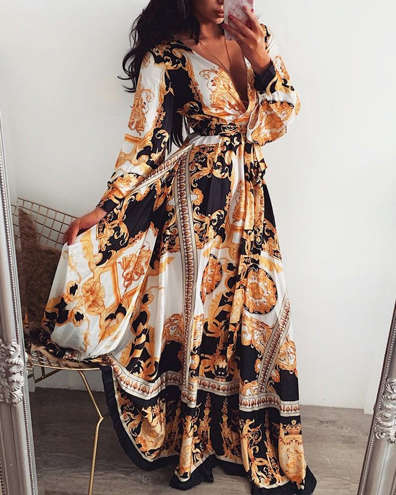 2019 Vintage Floral Maxi Dress with V-Neck and Long Sleeves