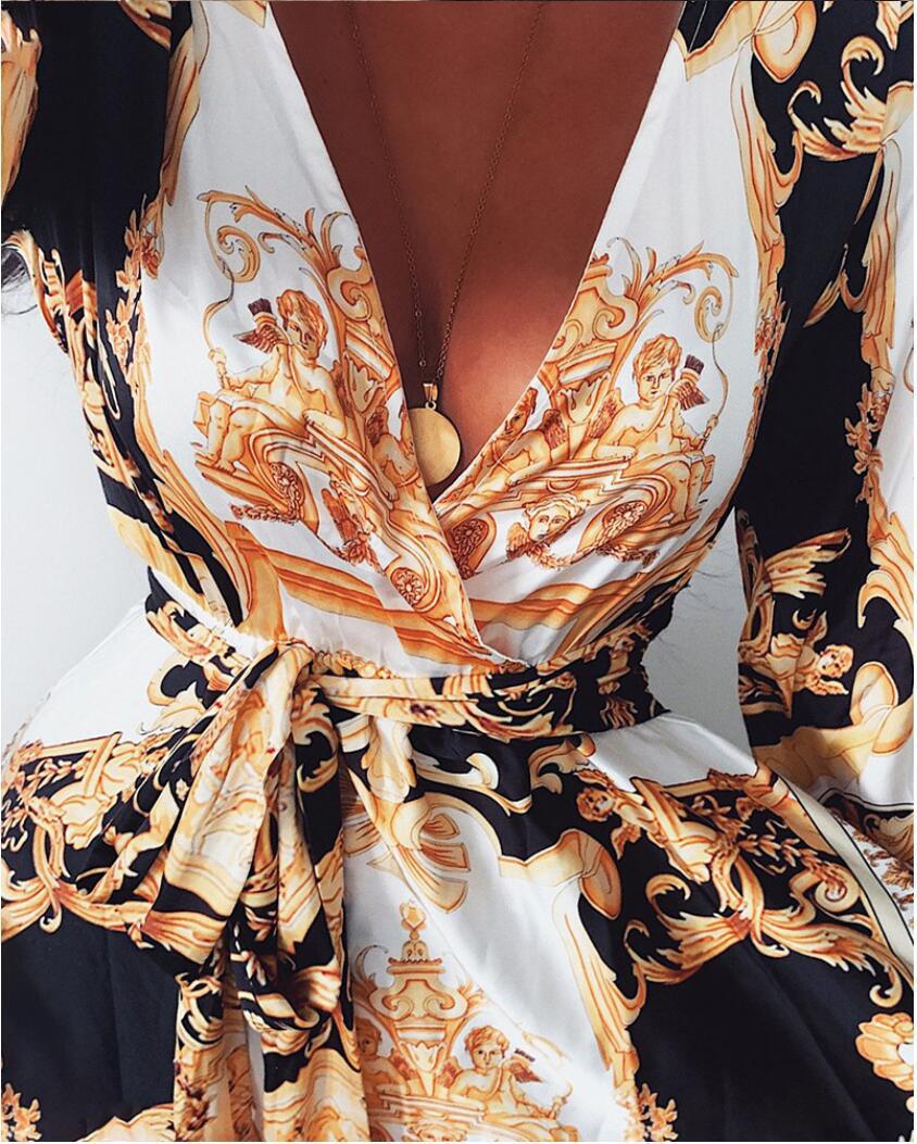 2019 Vintage Floral Maxi Dress with V-Neck and Long Sleeves